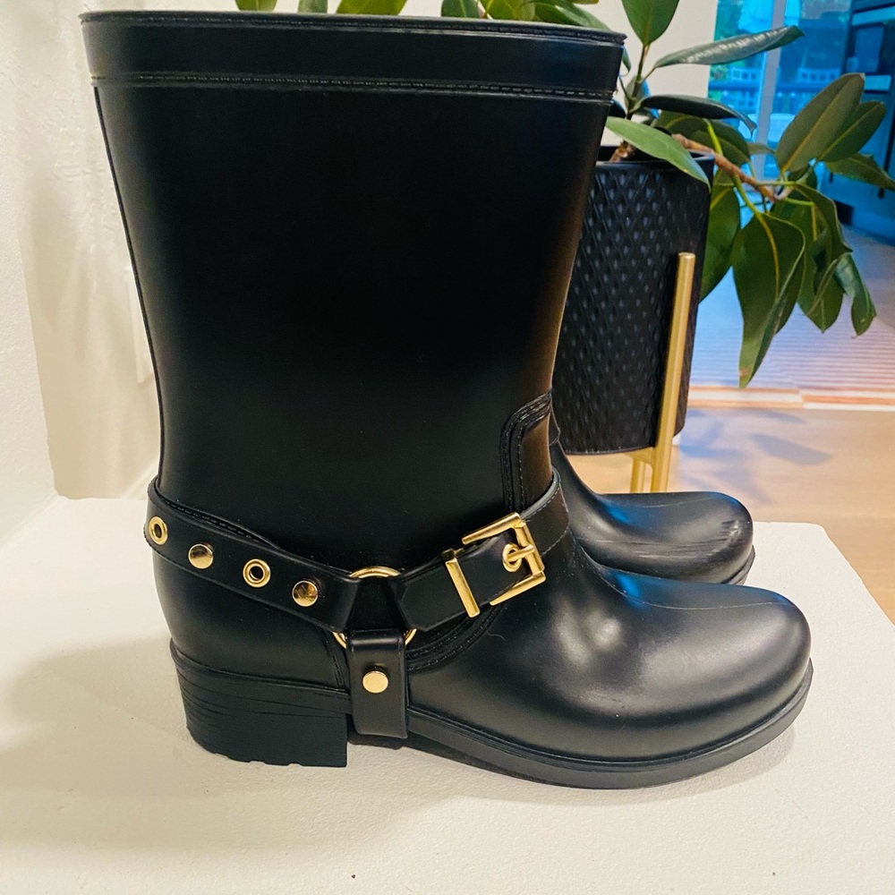 Dirty Laundry Sz 8 Black Harness Studded Rain Boot